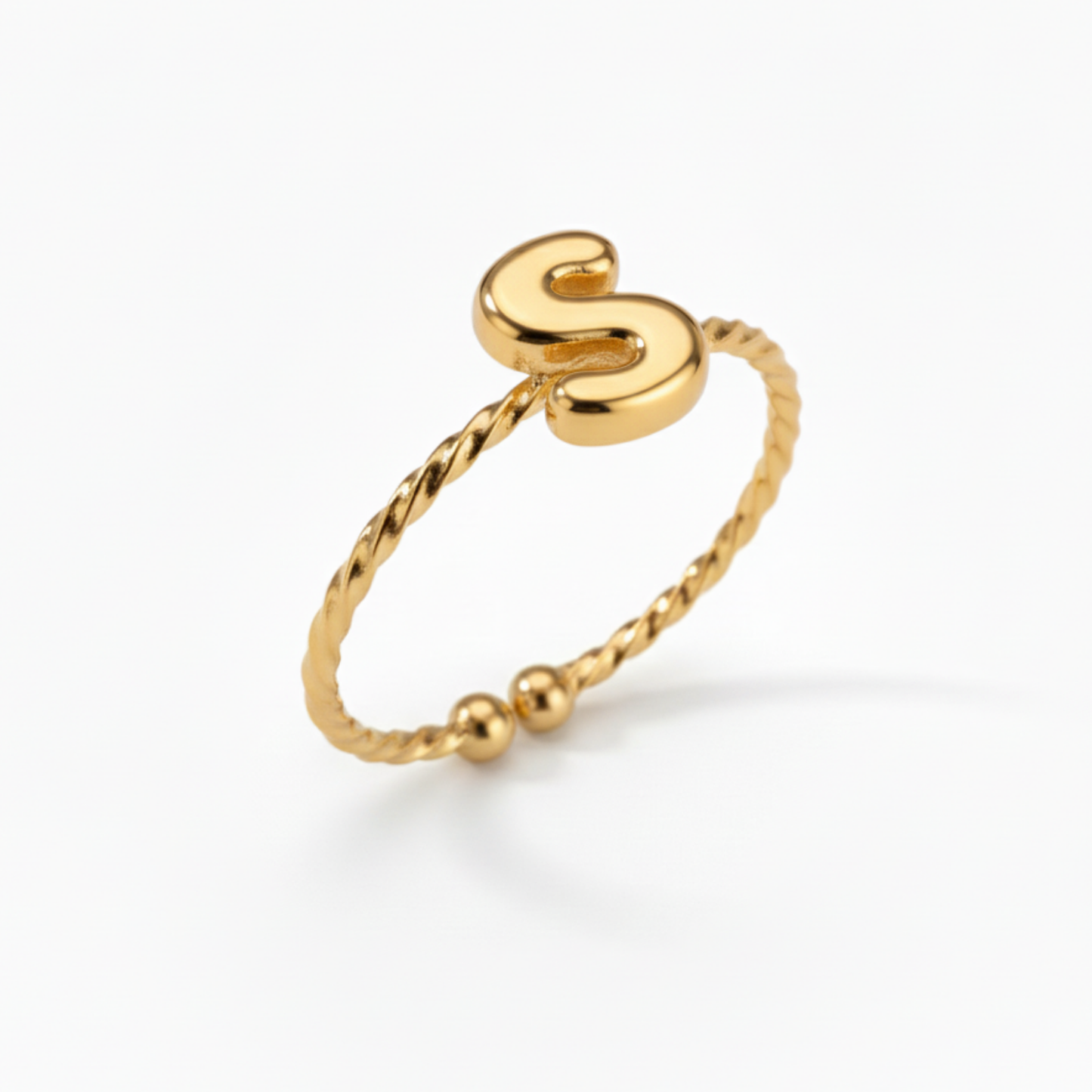 Regulowany pierścionek z literą "Minimalistyczny"