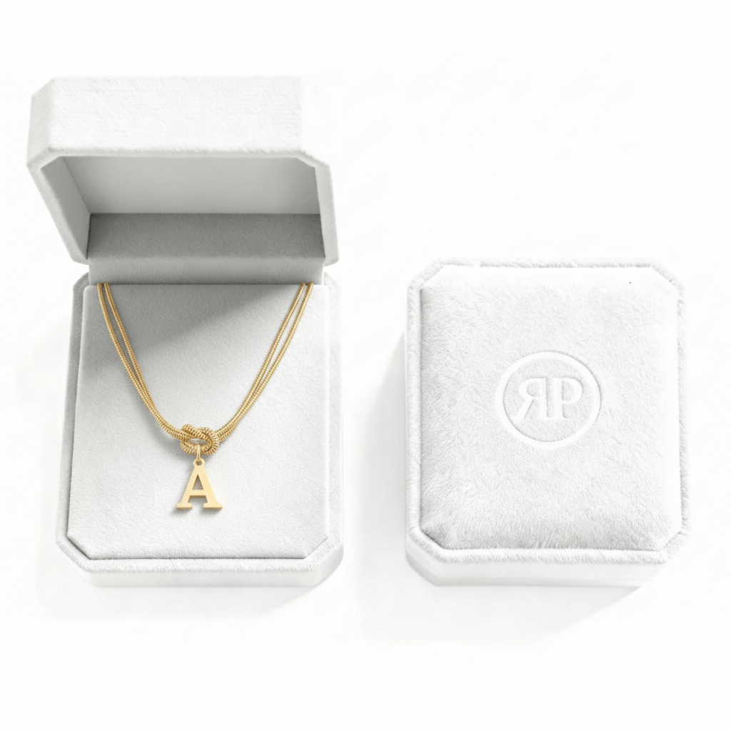 Naszyjnik z literą "Alphabet Knot"