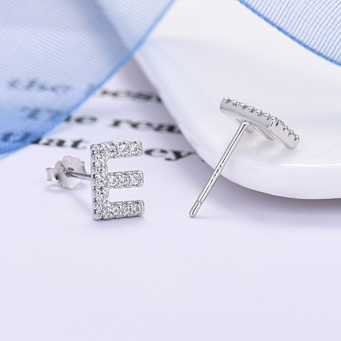 Kolczyki Initial "Identity"