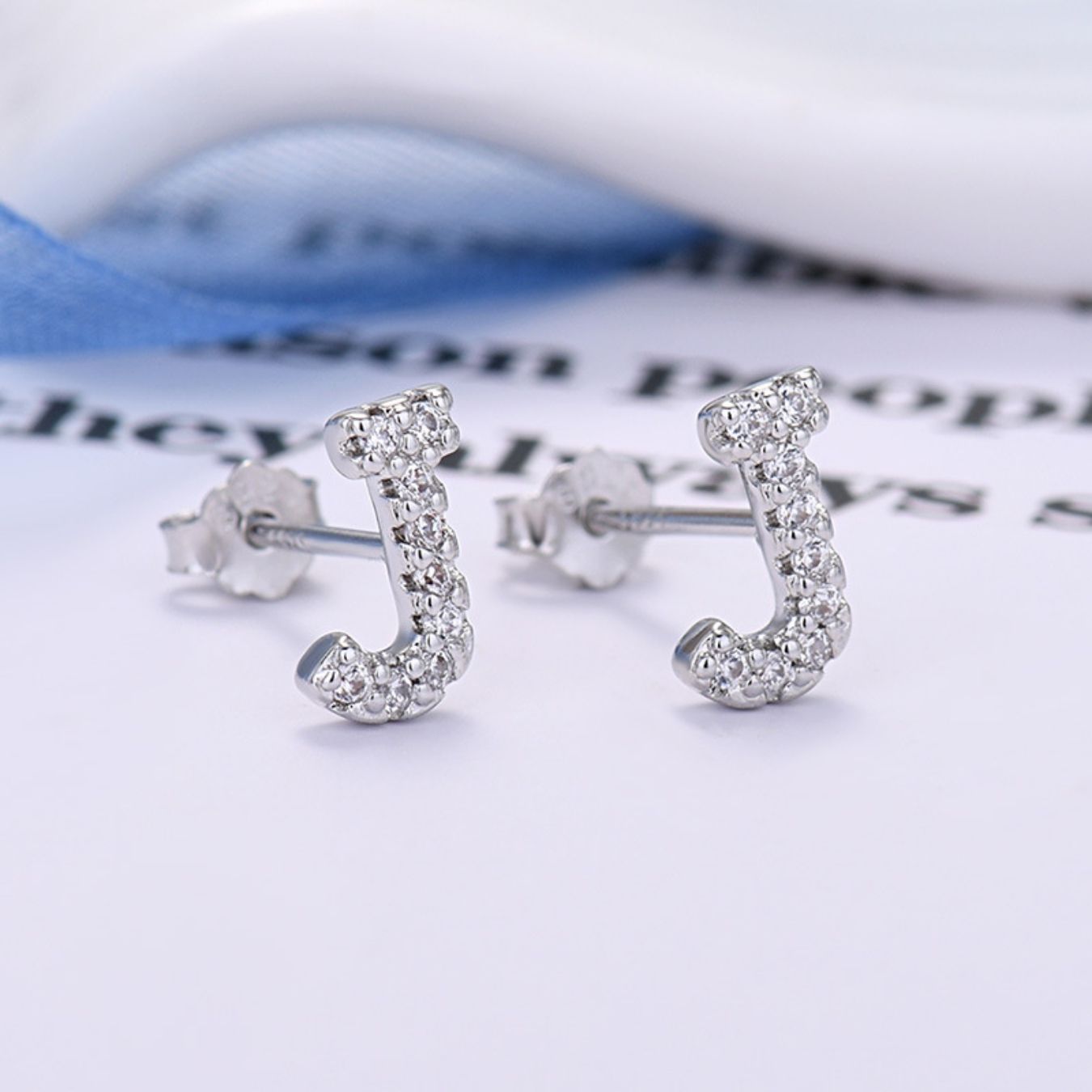 Kolczyki Initial "Identity"