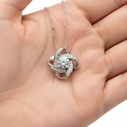 Naszyjnik "Precious Embrace"