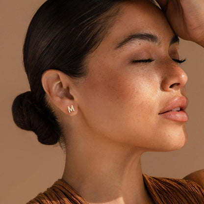 Kolczyki Initial "Identity"