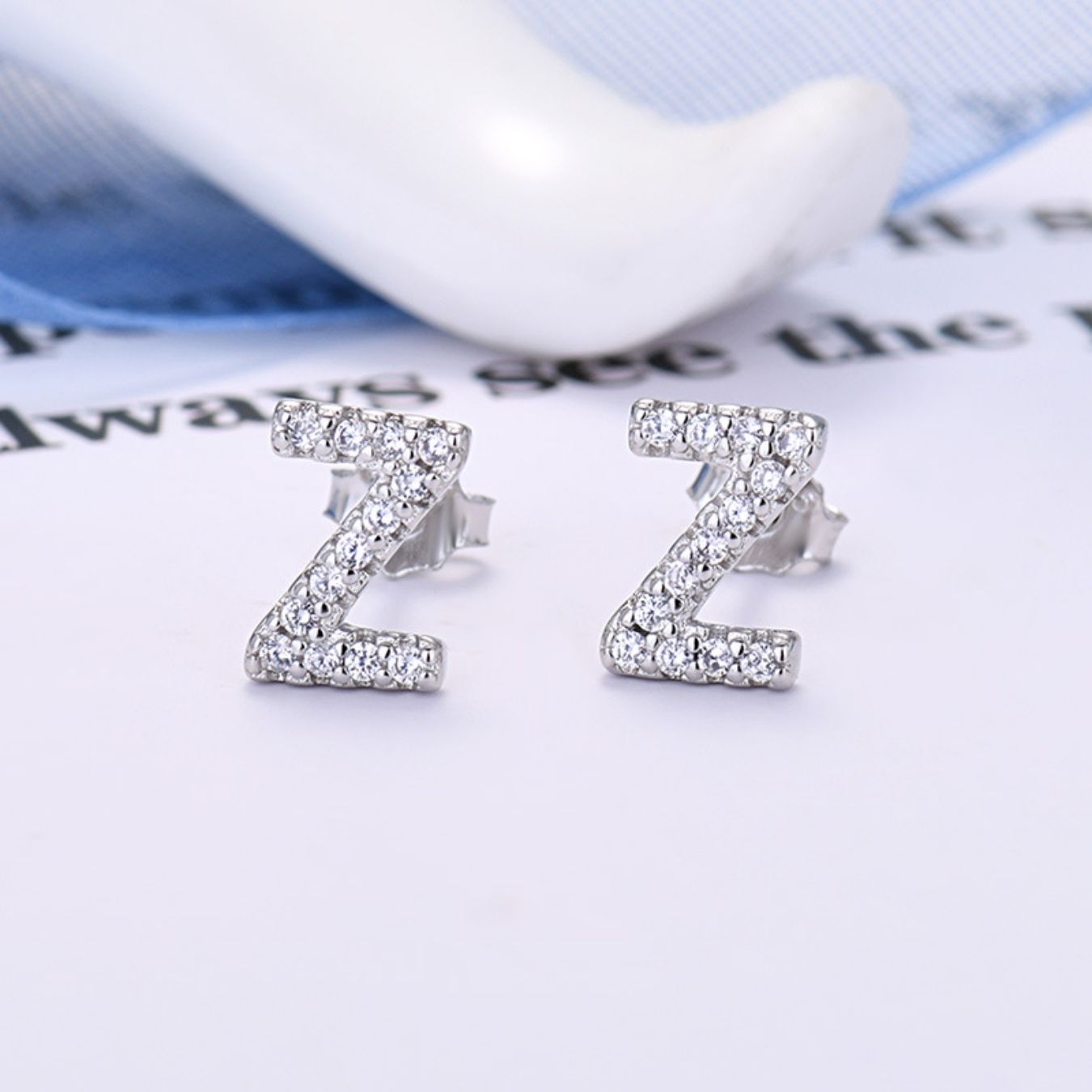 Kolczyki Initial "Identity"