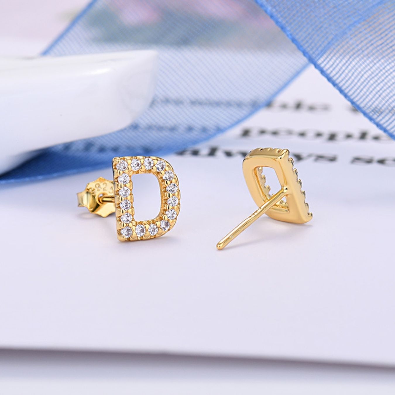 Kolczyki Initial "Identity"