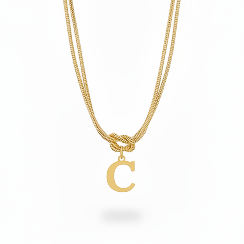 Naszyjnik z literą "Alphabet Knot"