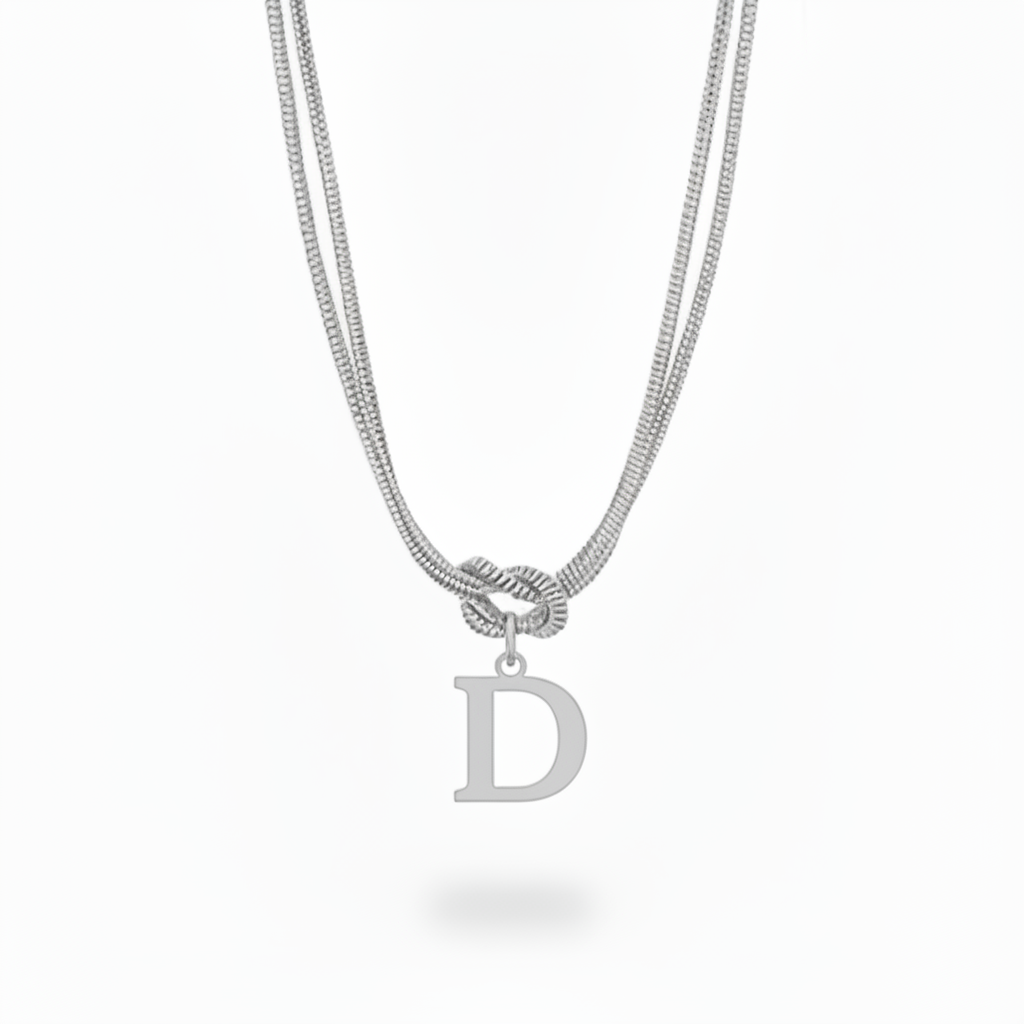 Naszyjnik z literą "Alphabet Knot"