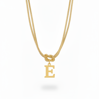 Naszyjnik z literą "Alphabet Knot"
