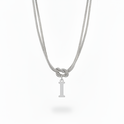 Naszyjnik z literą "Alphabet Knot"