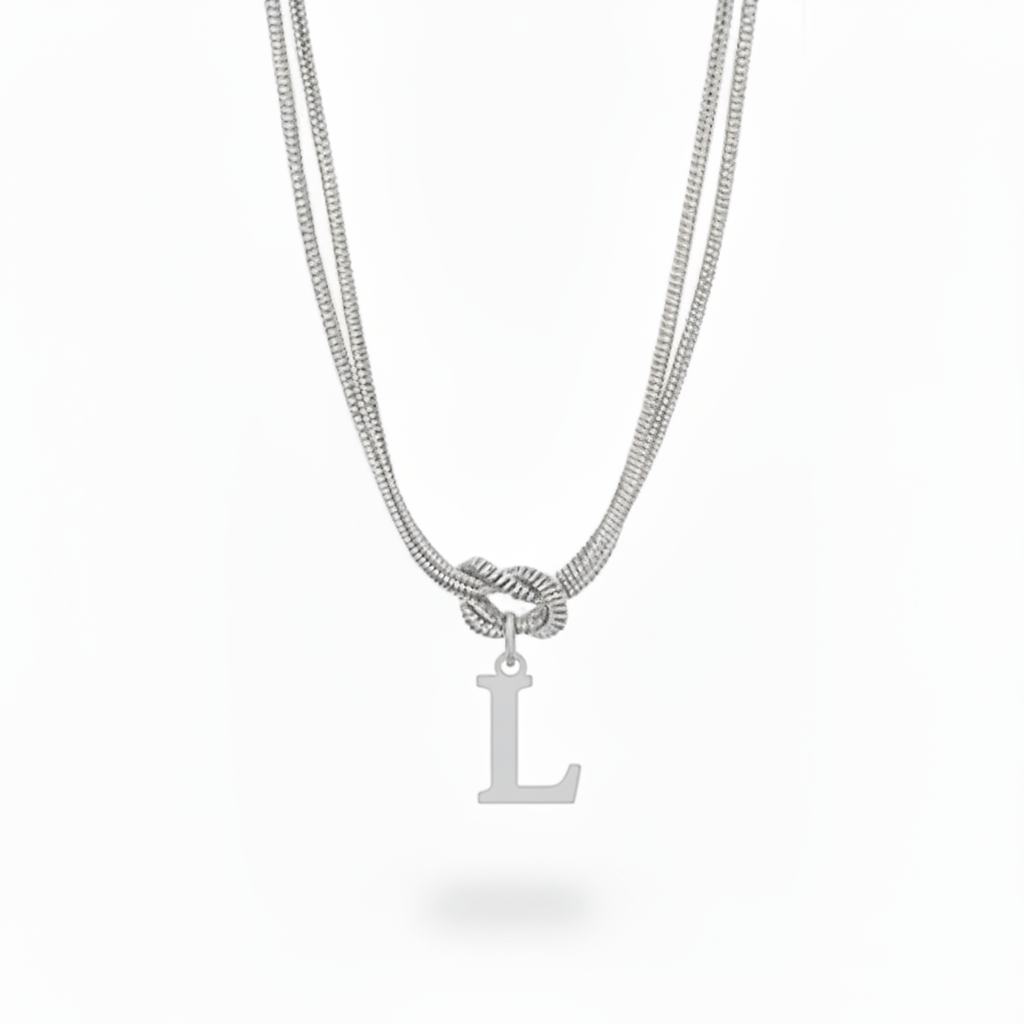 Naszyjnik z literą "Alphabet Knot"