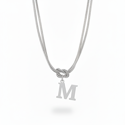 Naszyjnik z literą "Alphabet Knot"