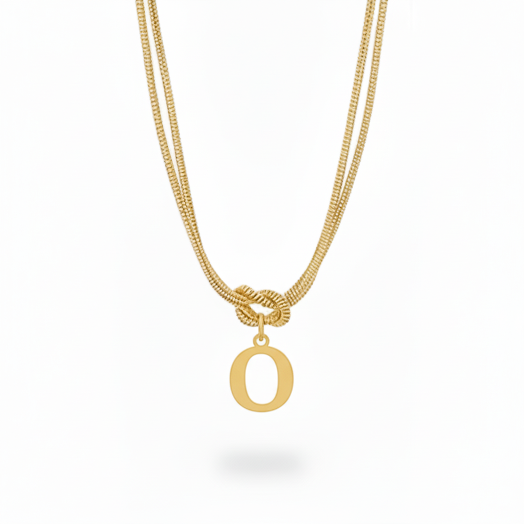 Naszyjnik z literą "Alphabet Knot"