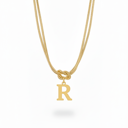 Naszyjnik z literą "Alphabet Knot"