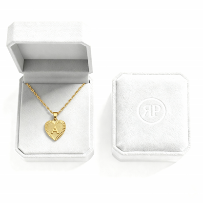 Naszyjnik z literą "Gold Love"