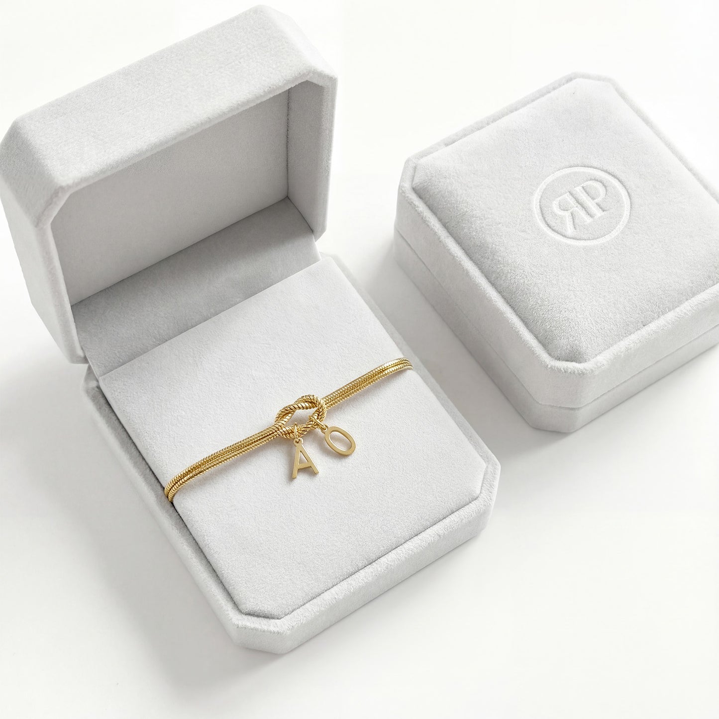 Podwójna bransoletka z inicjałami "Knot"