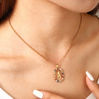 Naszyjnik z literą "Rainbow"